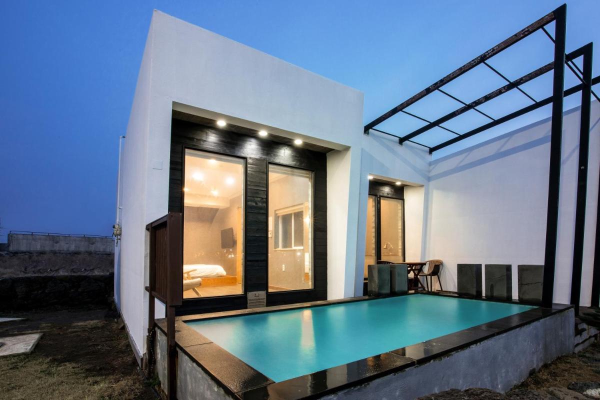 Aqua Beautique Poolvilla — photo 5