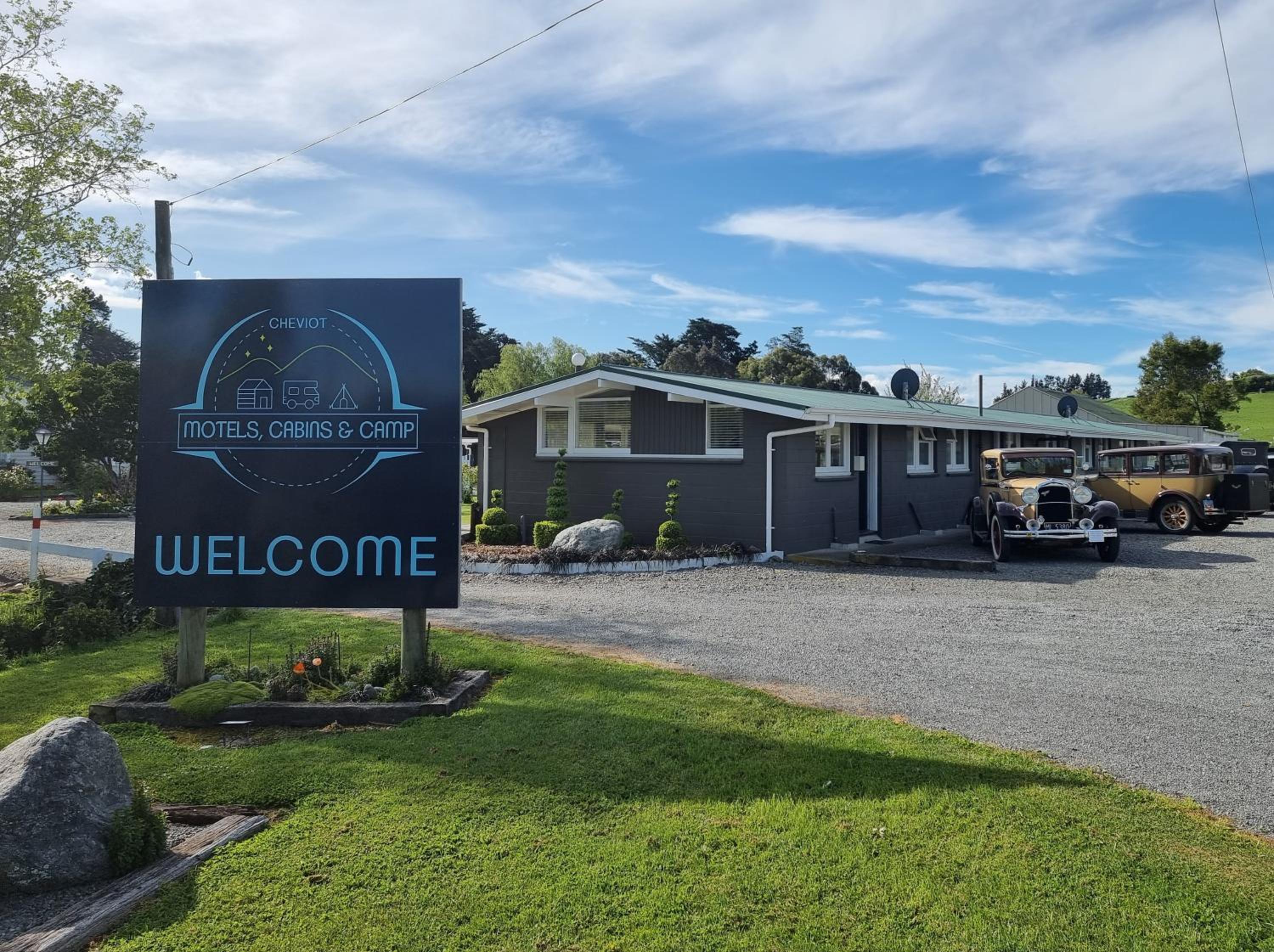 Cheviot Motels, Cabins and Camp view 3