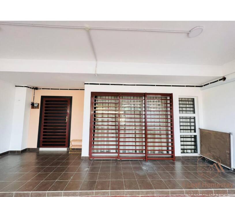 KULAI Desa Baiduri Double Storey House photo 8