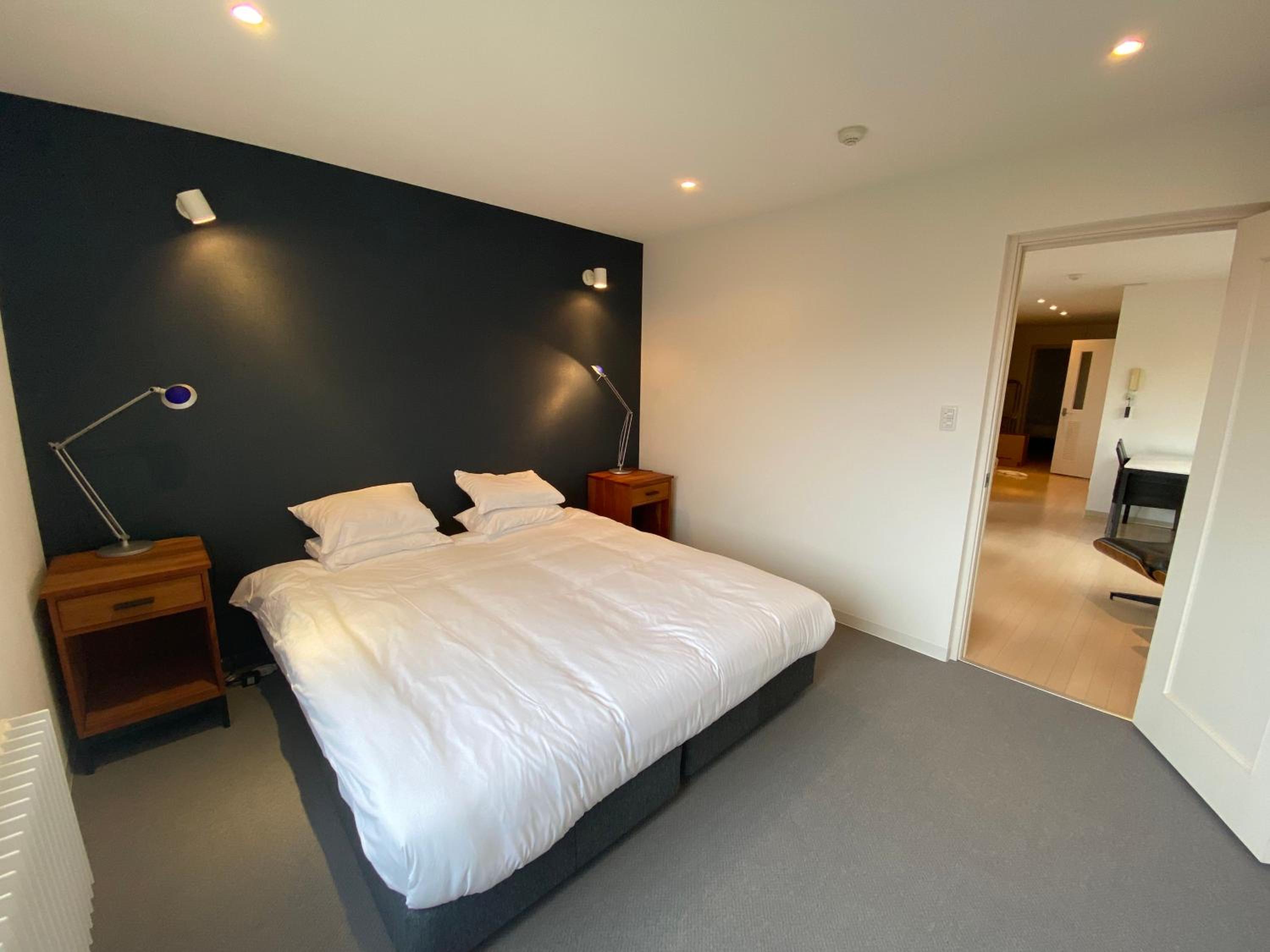 Sakura Apartments