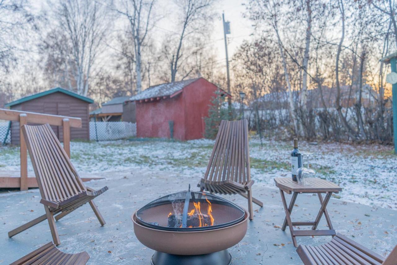 Taku's Contemporary & Stylish Private Retreat