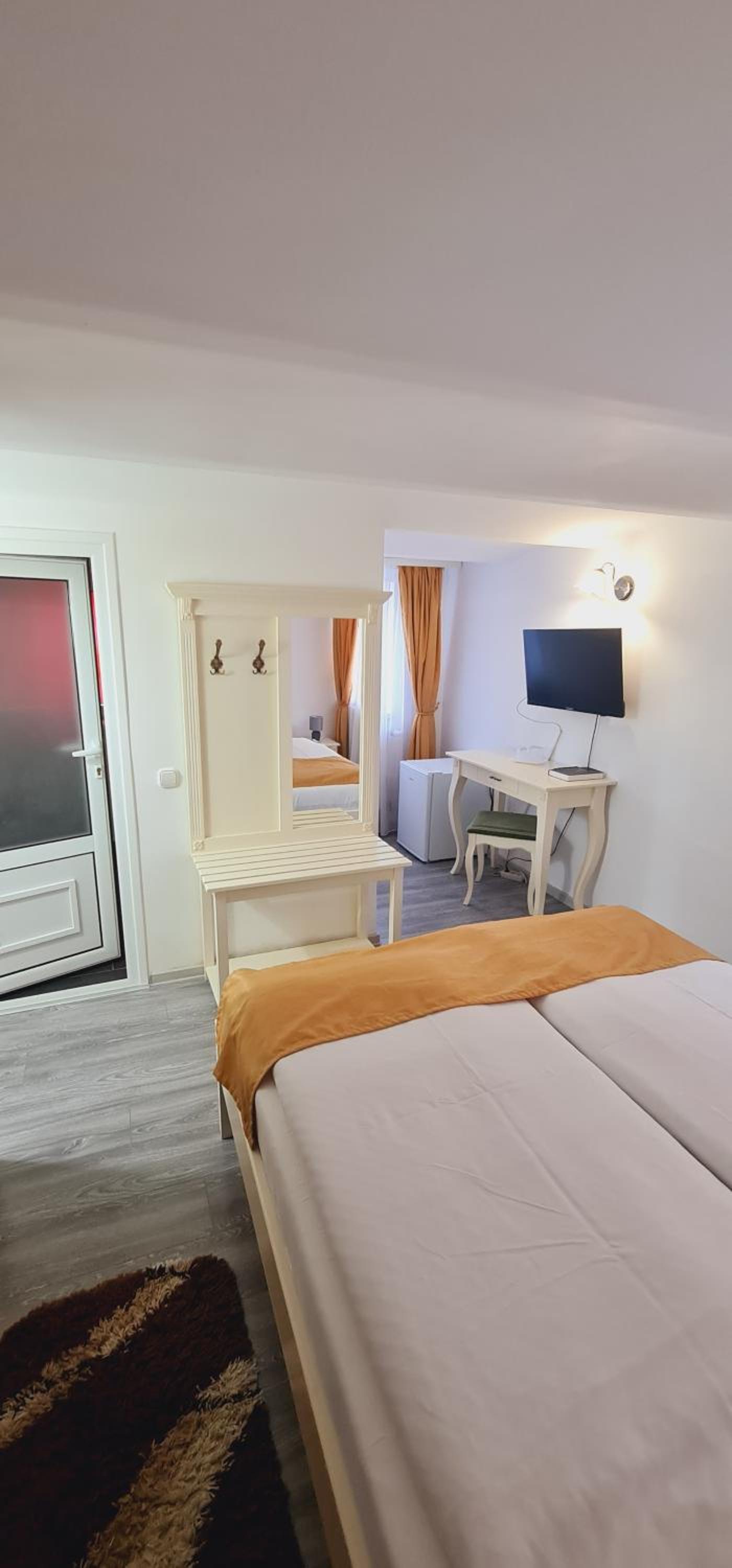 Palas Boutique view 4