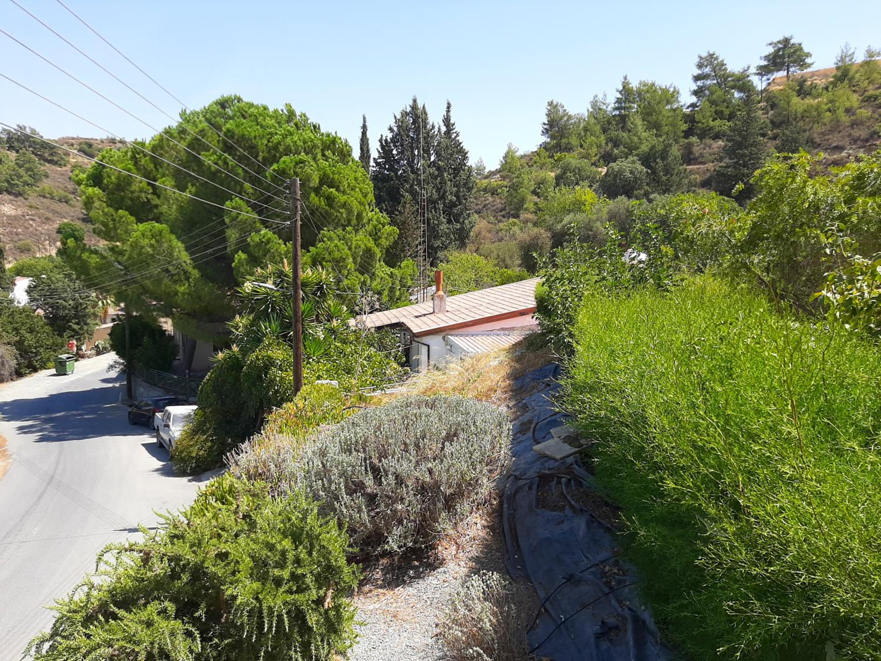 Kellaki Cottage - 2 bedroom with pool, sleeps 6