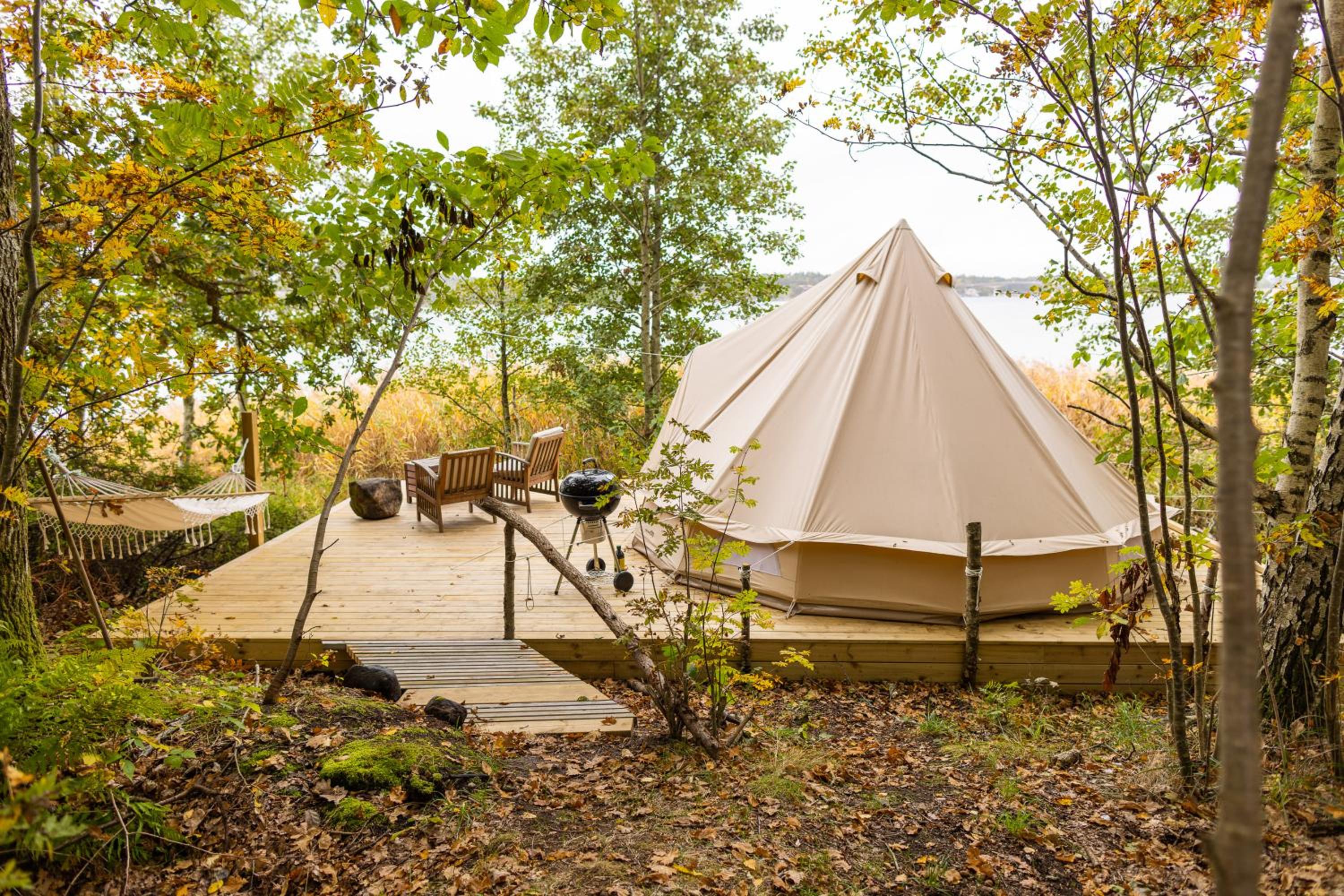 Surfviken Glamping and B&B