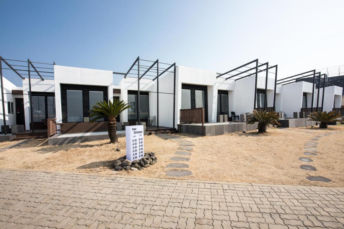 Aqua Beautique Poolvilla, Jeju - 15