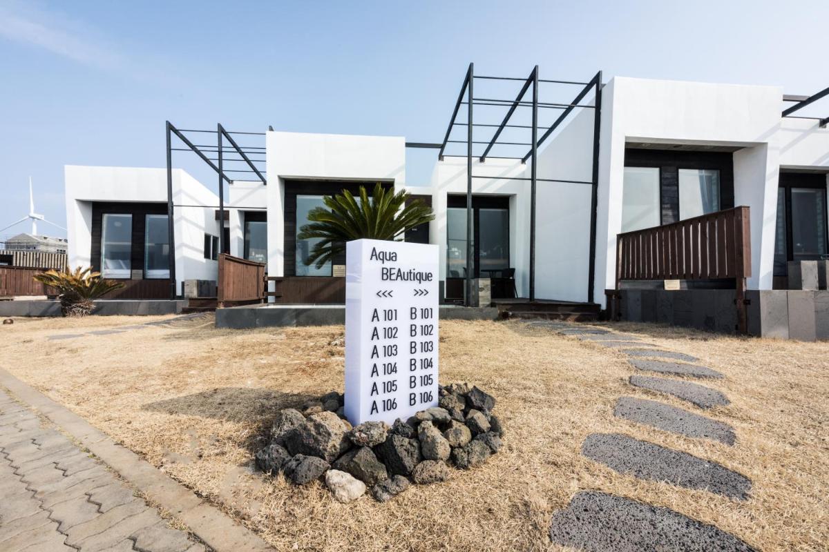 Hotel Aqua Beautique Poolvilla - Image 1