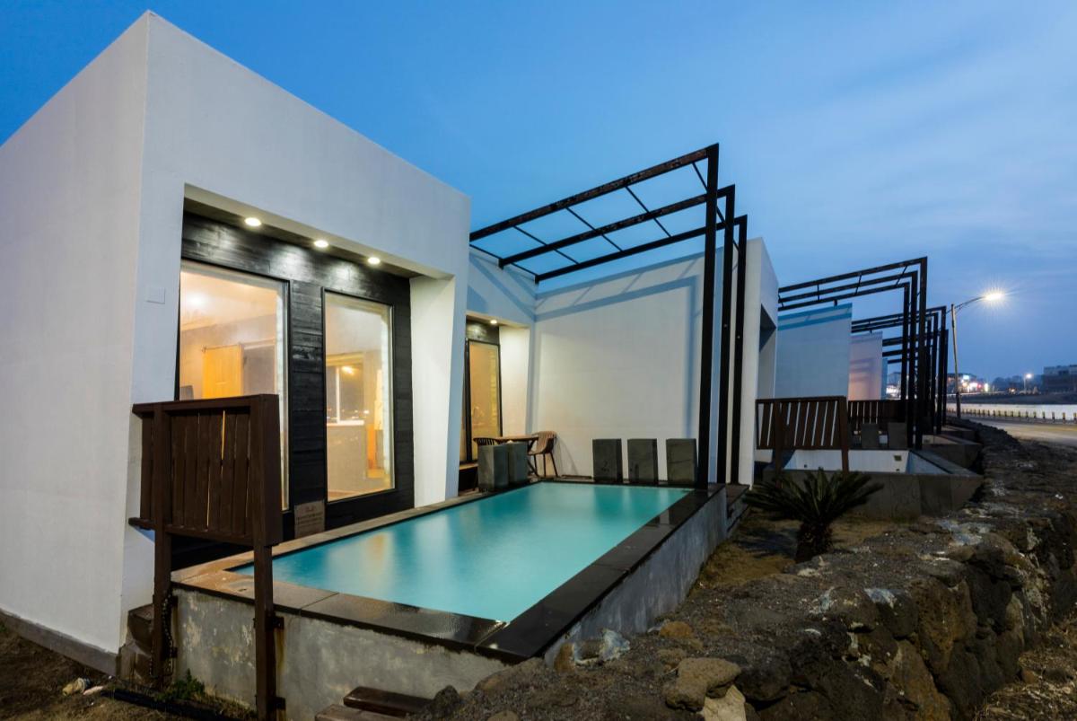 Aqua Beautique Poolvilla, Jeju - 16