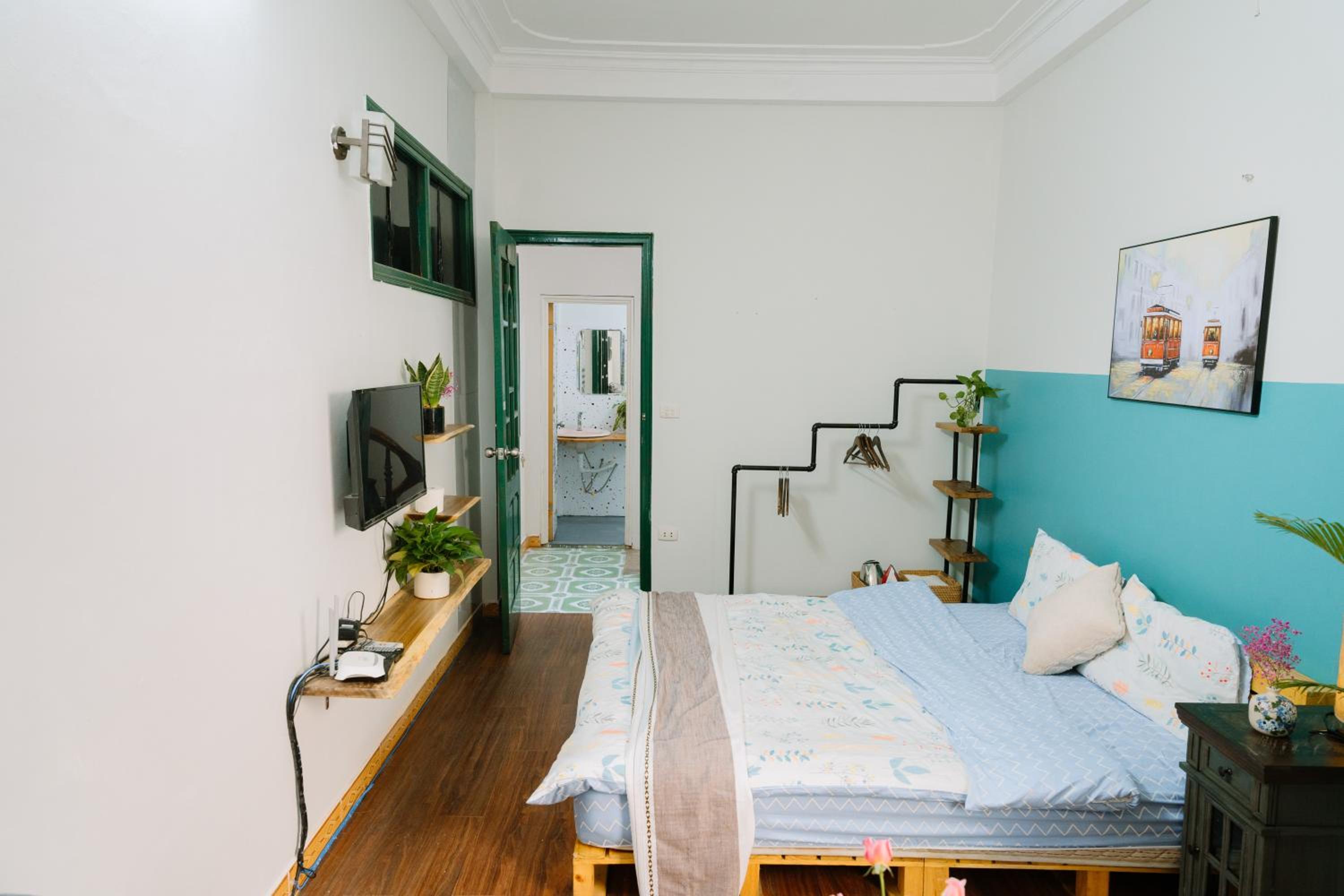 Hanoi Hola House