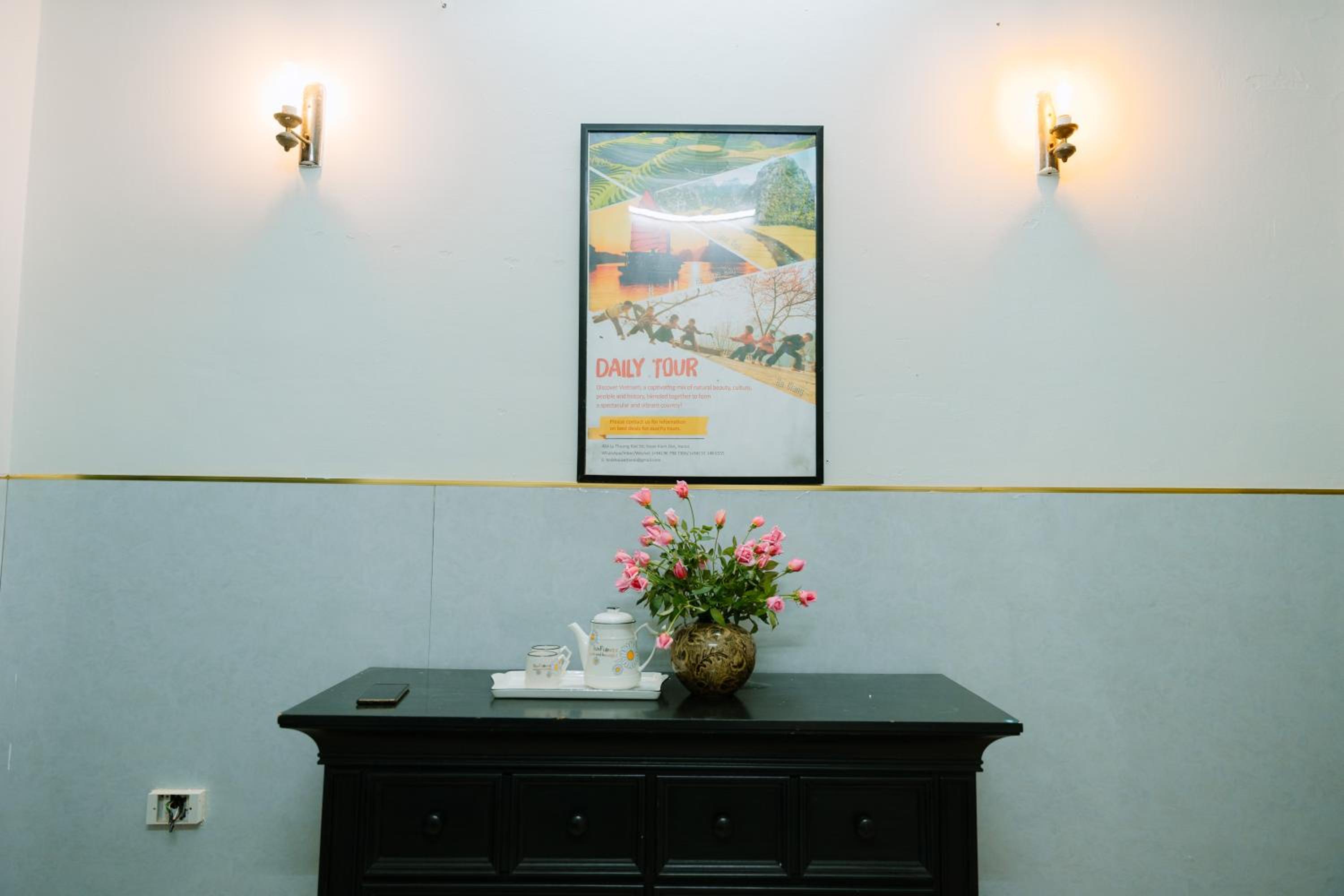 Hanoi Hola House