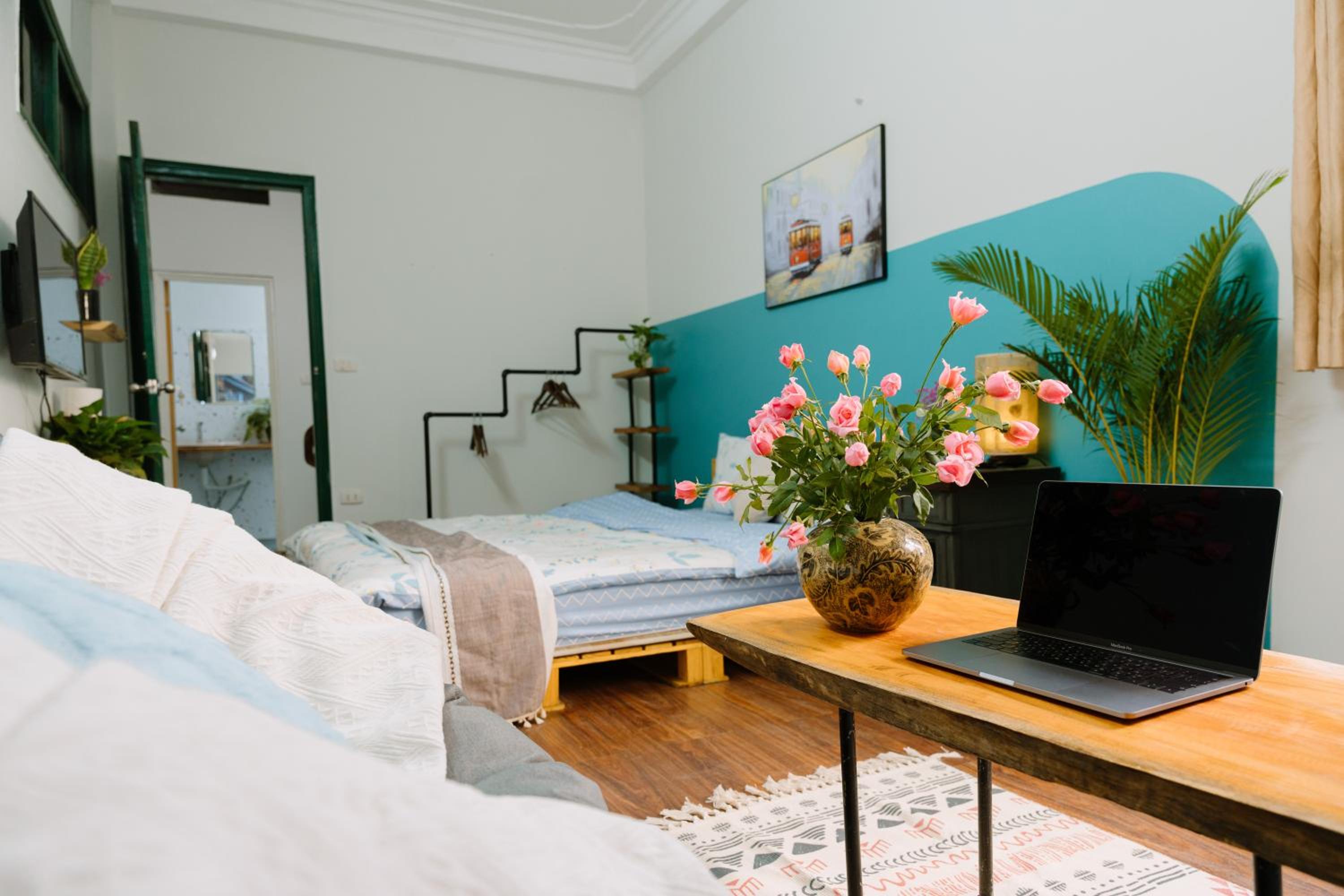 Hanoi Hola House