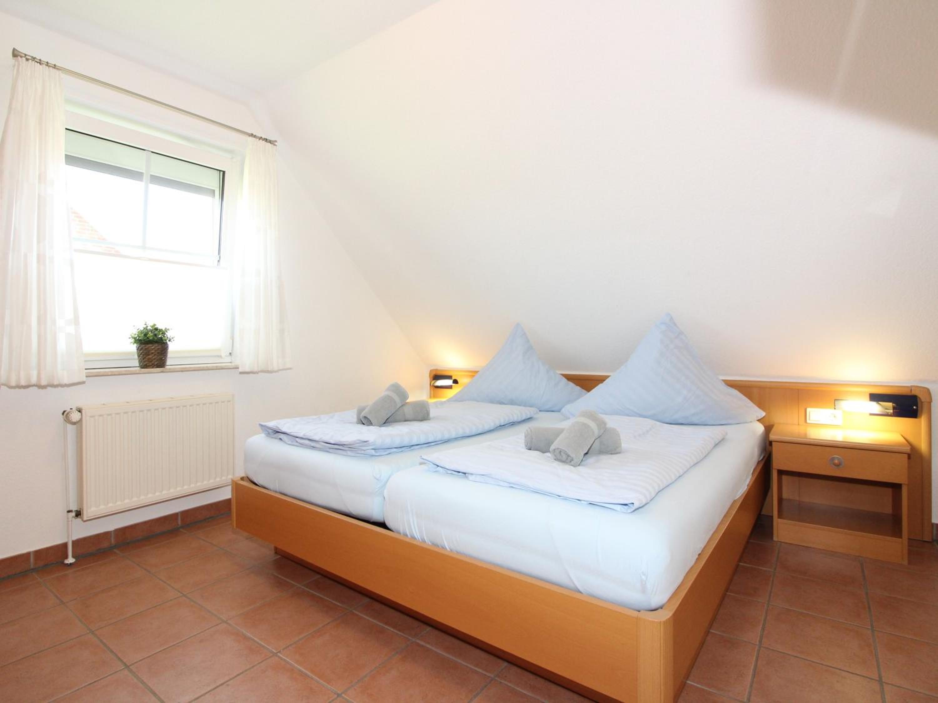 HP Touristik - Seepark Burhave 1