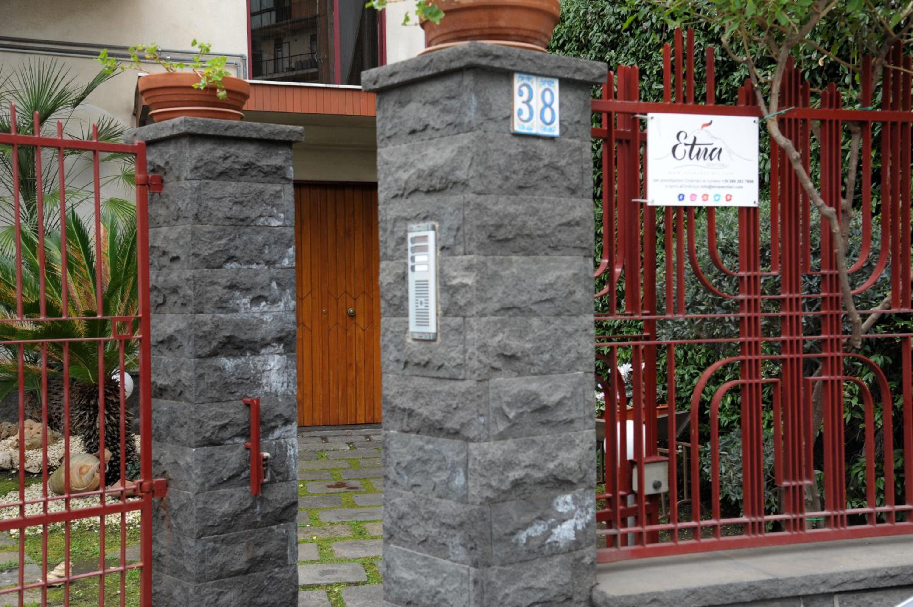 Etnasentieri Wine house on Etna mount