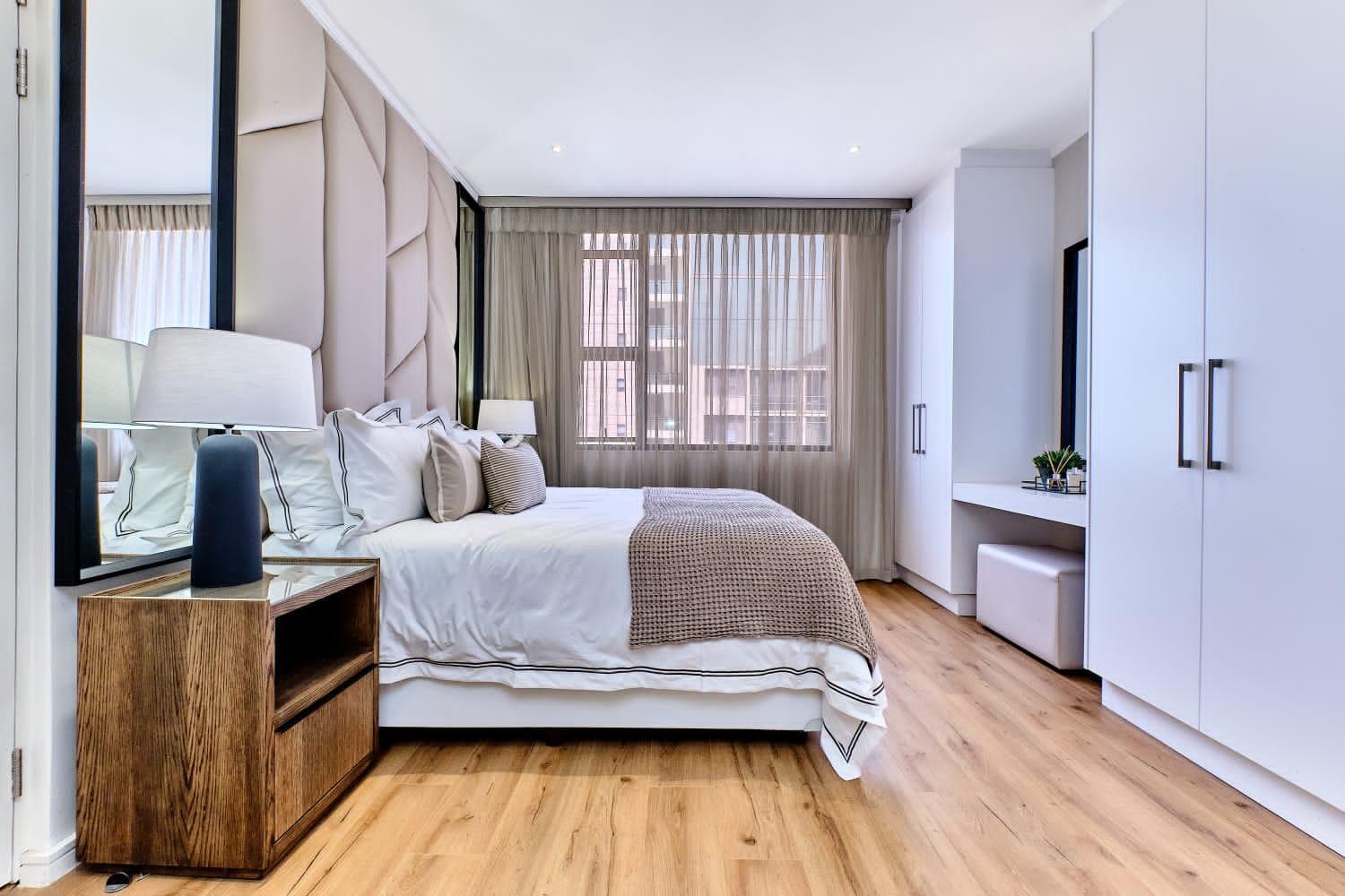La Vista Dream Apartments Luxury & Modern with City View and Inverter back up!