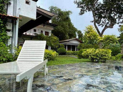 Hotel ilamparuma Hotel - Image 1