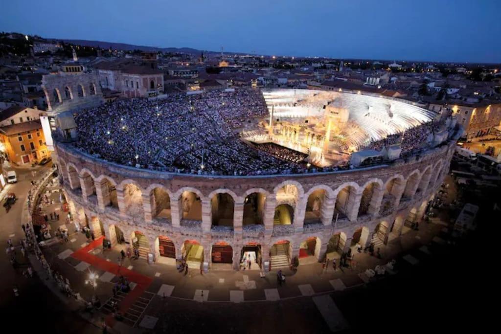 Il Cuscino di Giulietta - 2 min from Arena view 3