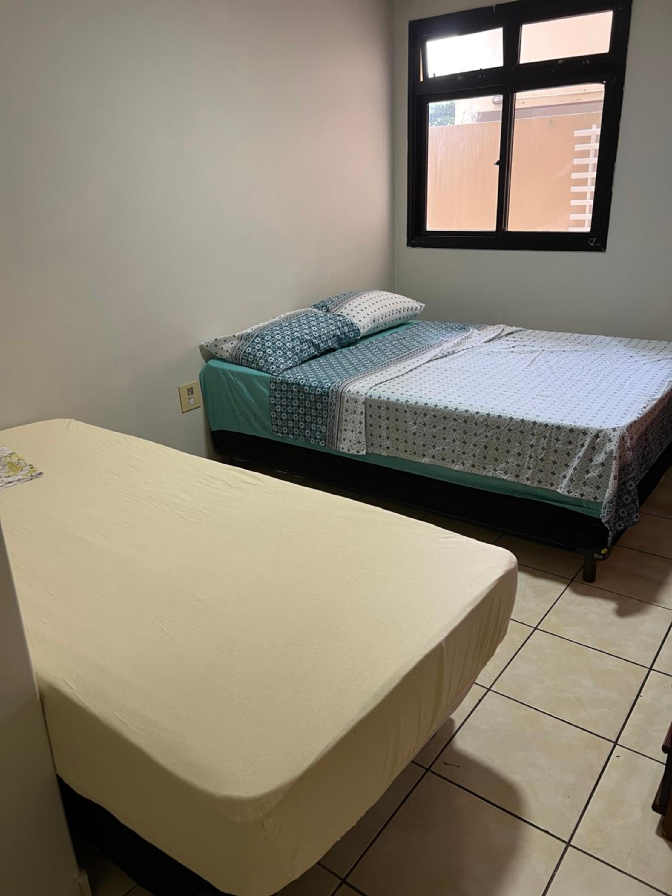 Apartamento 4 quartos Av Beira Mar nº 36 - Edif Canto Nobre - Guarapari ES