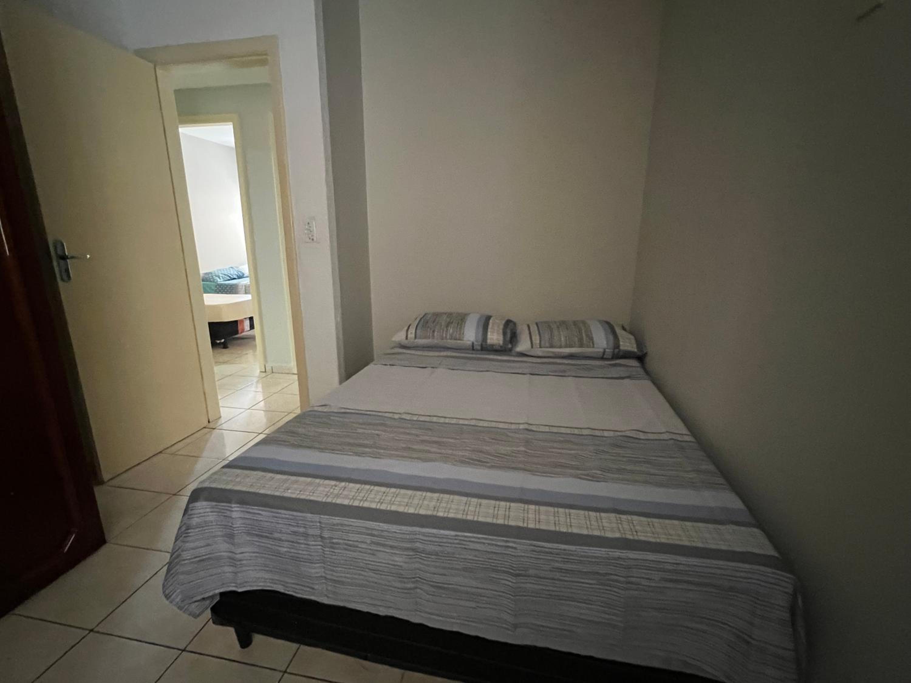 Apartamento 4 quartos Av Beira Mar nº 36 - Edif Canto Nobre - Guarapari ES