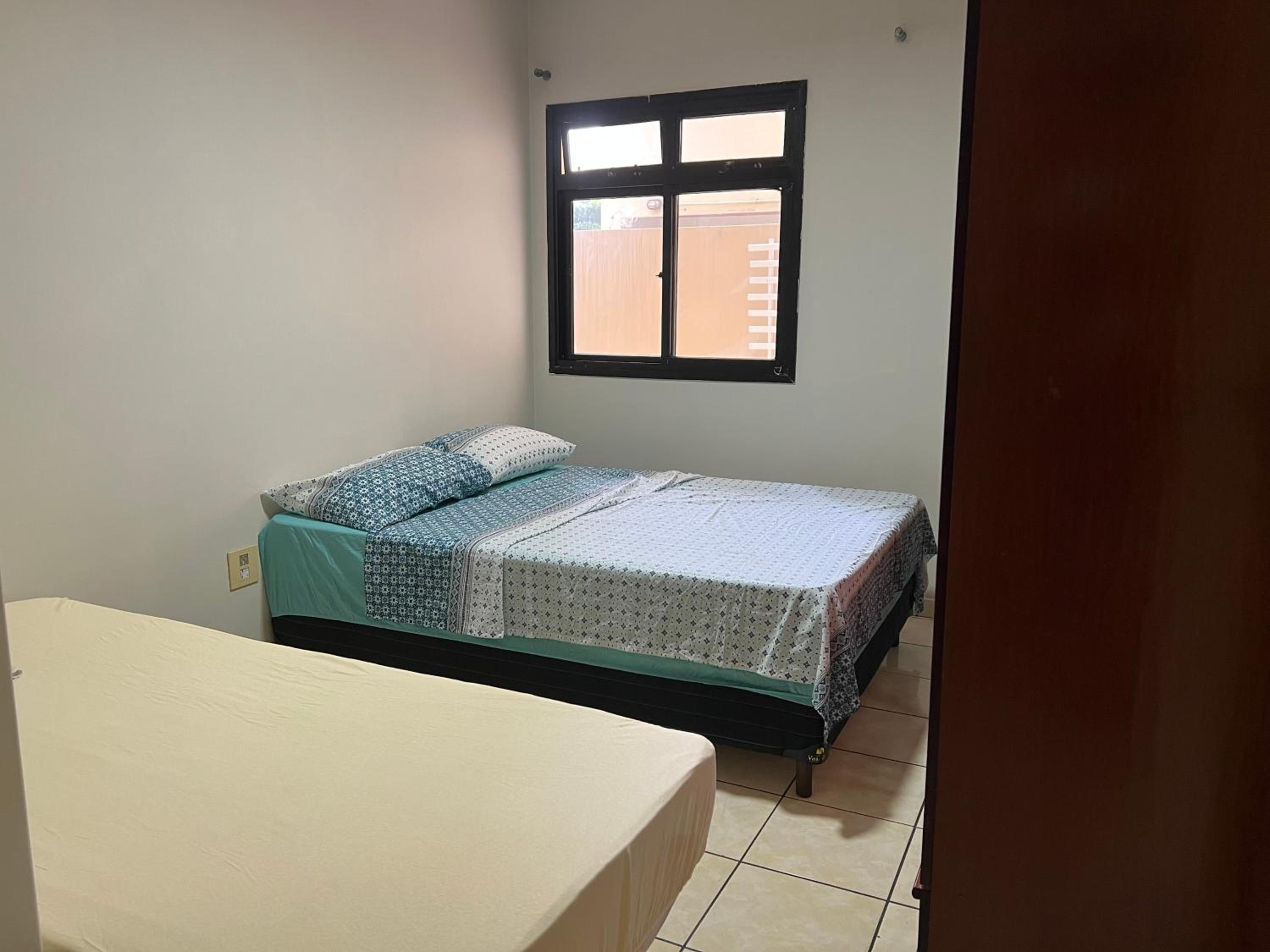 Apartamento 4 quartos Av Beira Mar nº 36 - Edif Canto Nobre - Guarapari ES