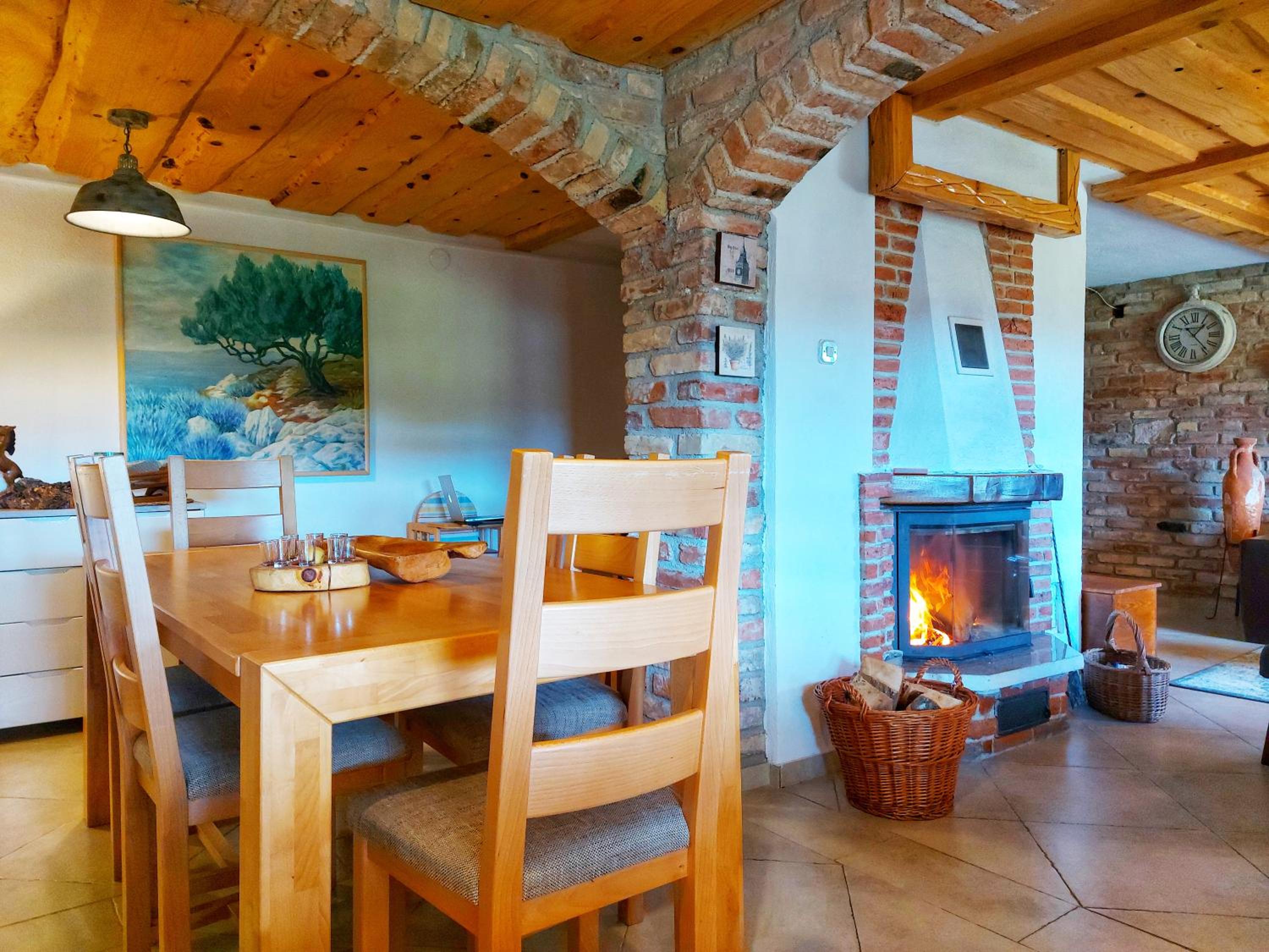 Peter's Pine Cottage en Korenica
