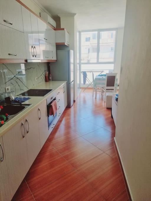 Lovely 2 Bedroom Apartment just 30m from the Sea