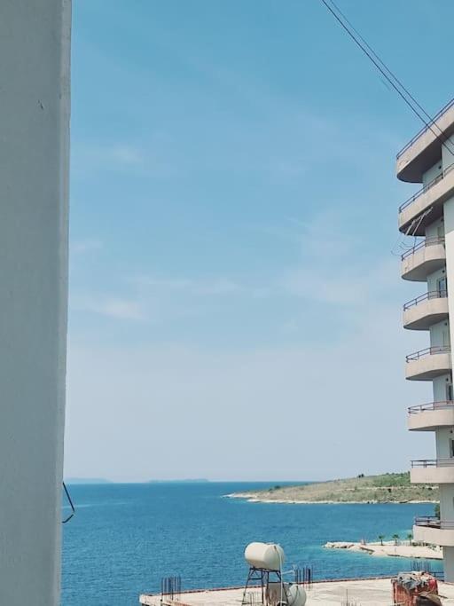 Lovely 2 Bedroom Apartment just 30m from the Sea