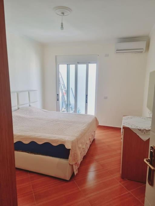 Lovely 2 Bedroom Apartment just 30m from the Sea