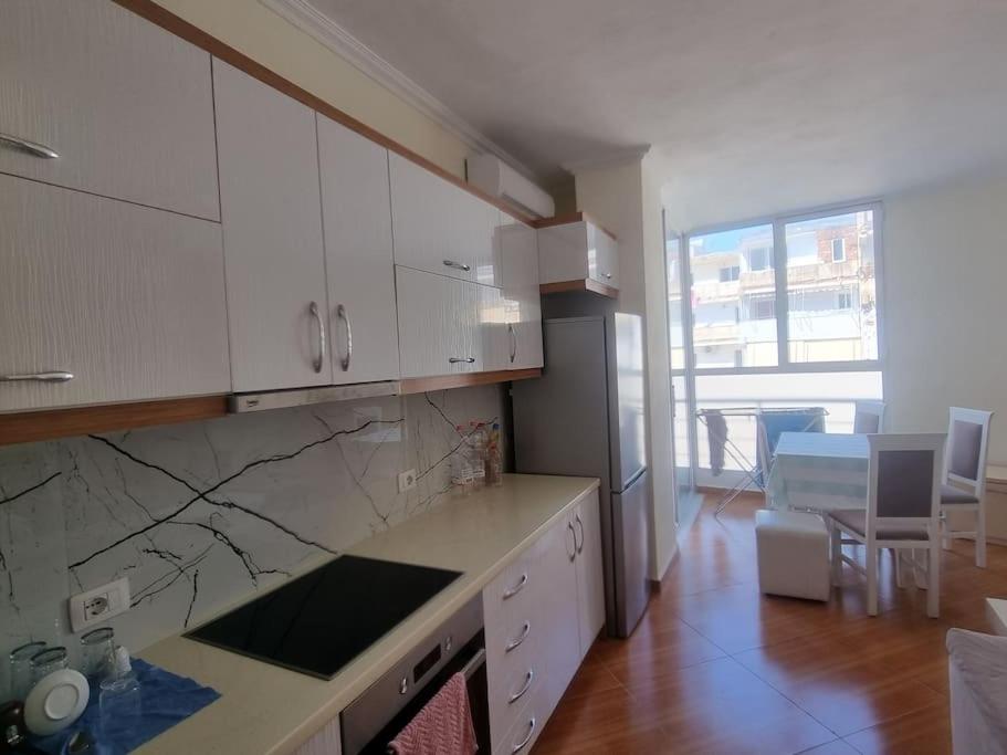 Lovely 2 Bedroom Apartment just 30m from the Sea