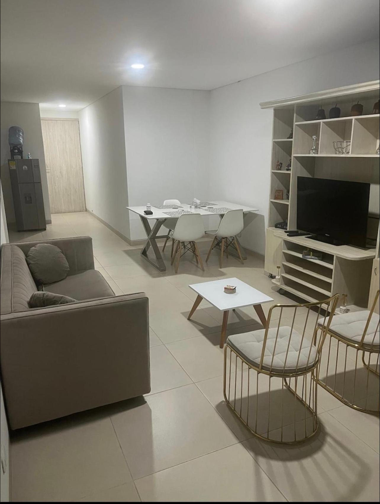 Moderno Penthouse cartago centro vista al rio