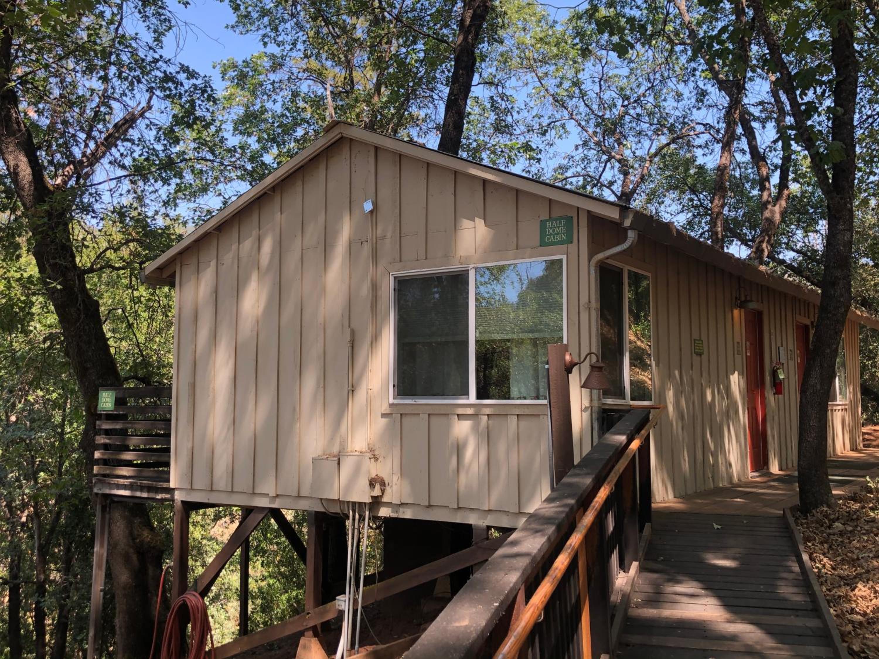 Hotel Yosemite Bug Rustic Mountain Resort