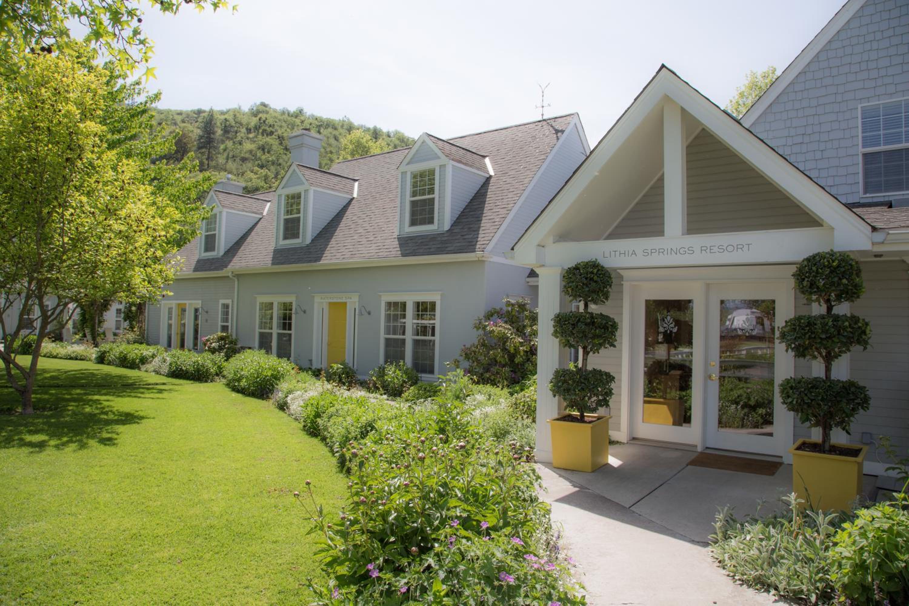 Ashland Vacations - Lithia Springs Resort - Property Image 10