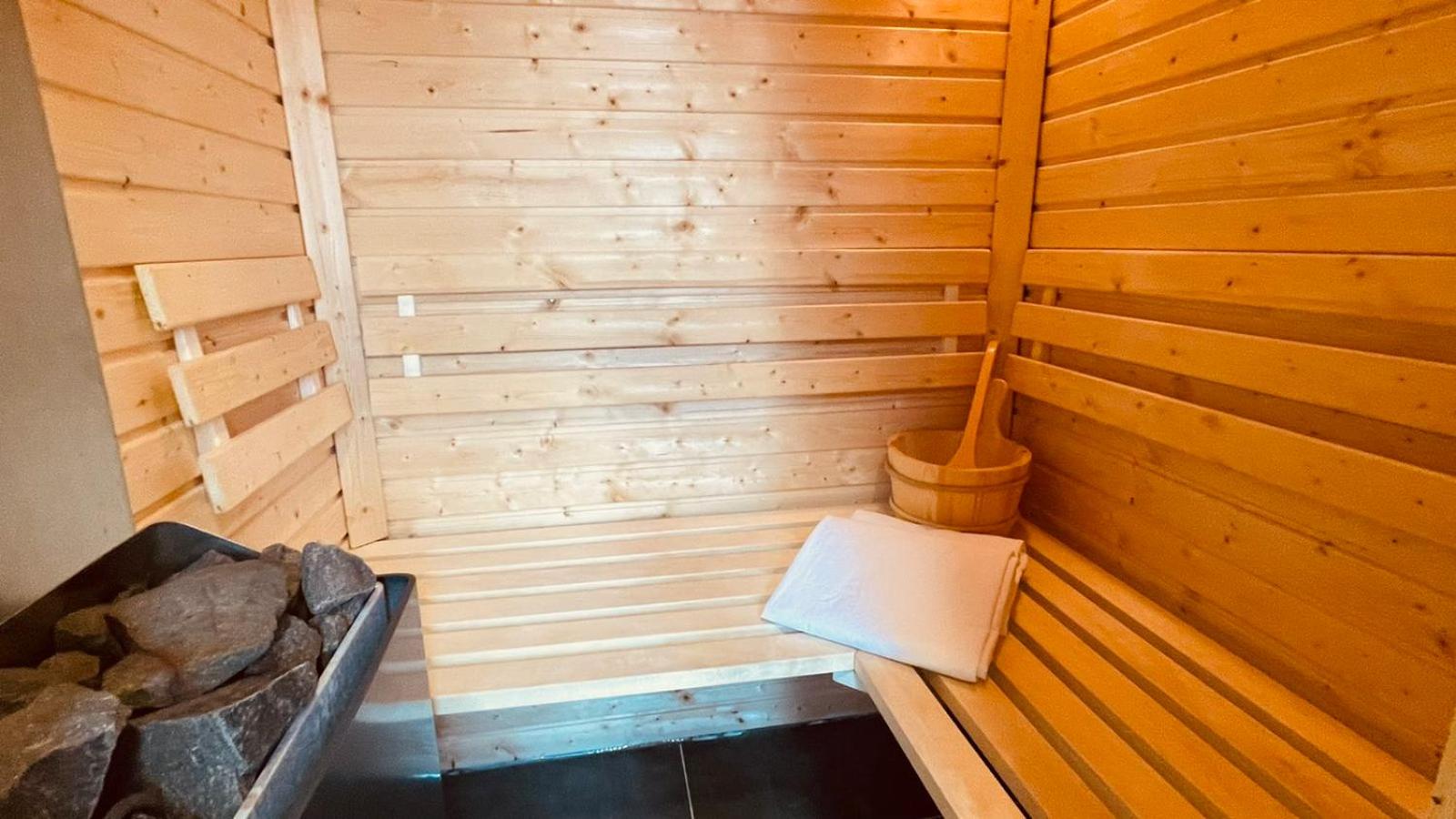 Privátní wellness domek RockStar