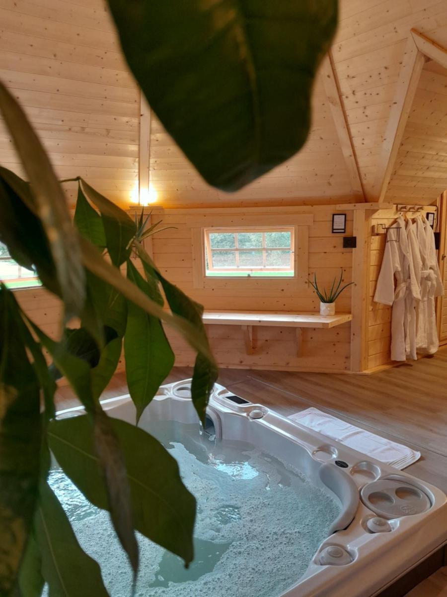 Jacuzzi