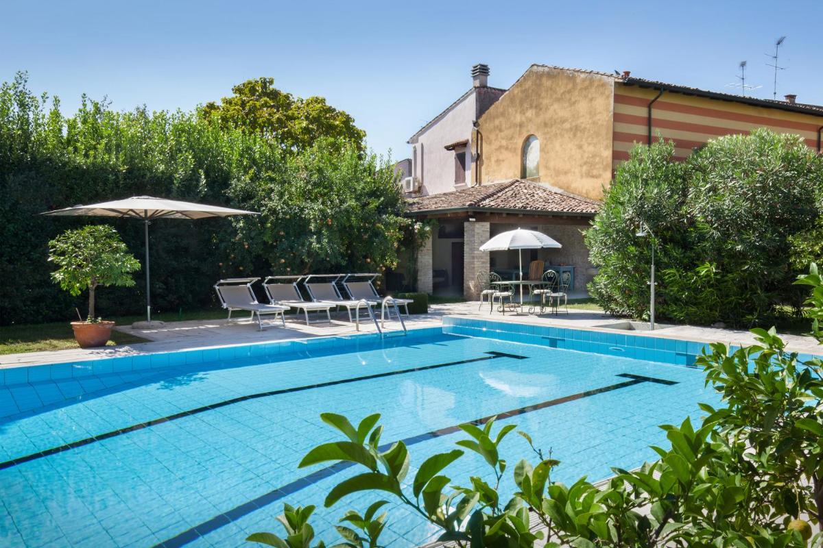 Villa Oleandra with Pool up to 12 People — photo 2