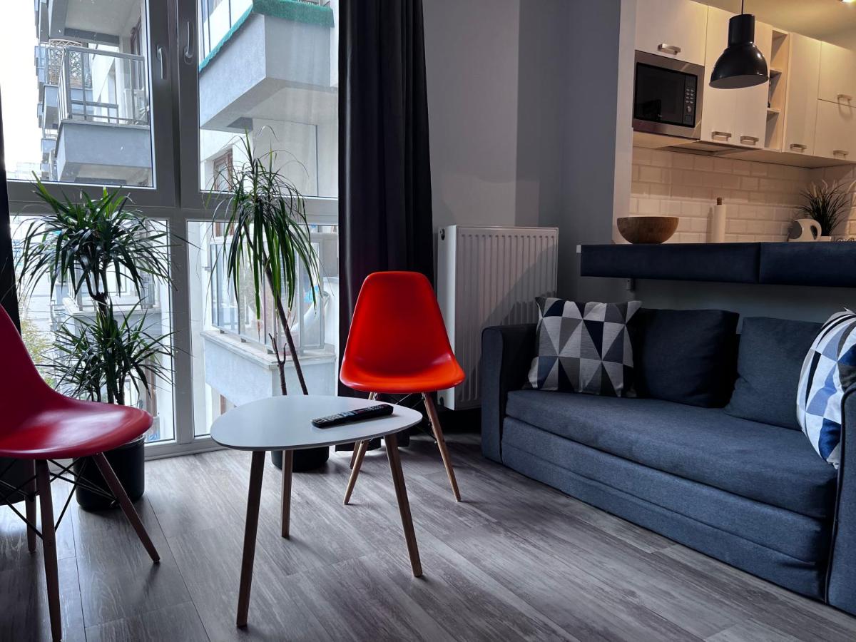 Airport Apartment Warszawa view 2