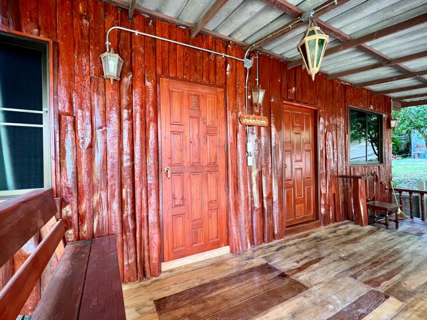 Settee Homestay