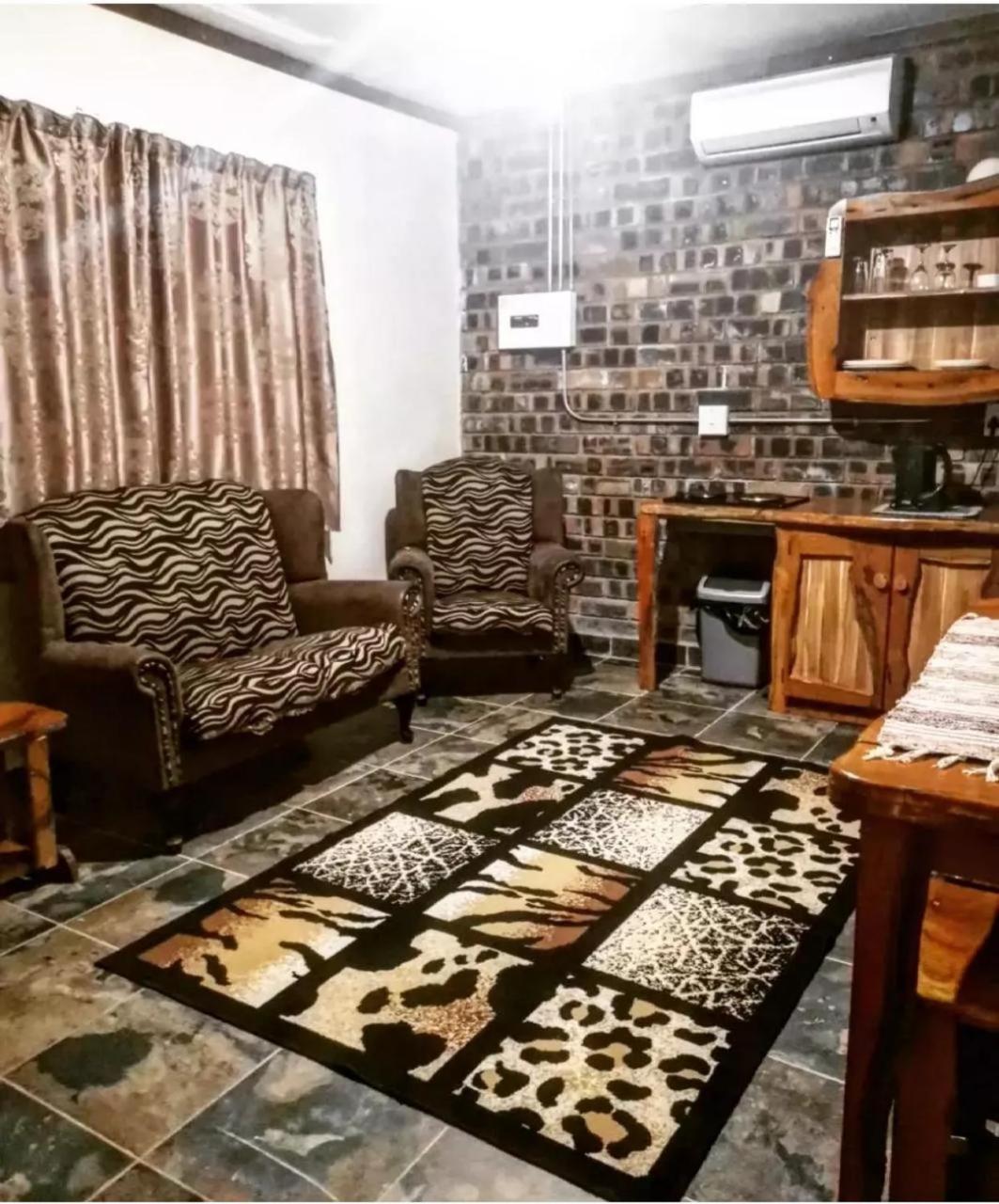 Monkey Mountain Family Lodge view 5