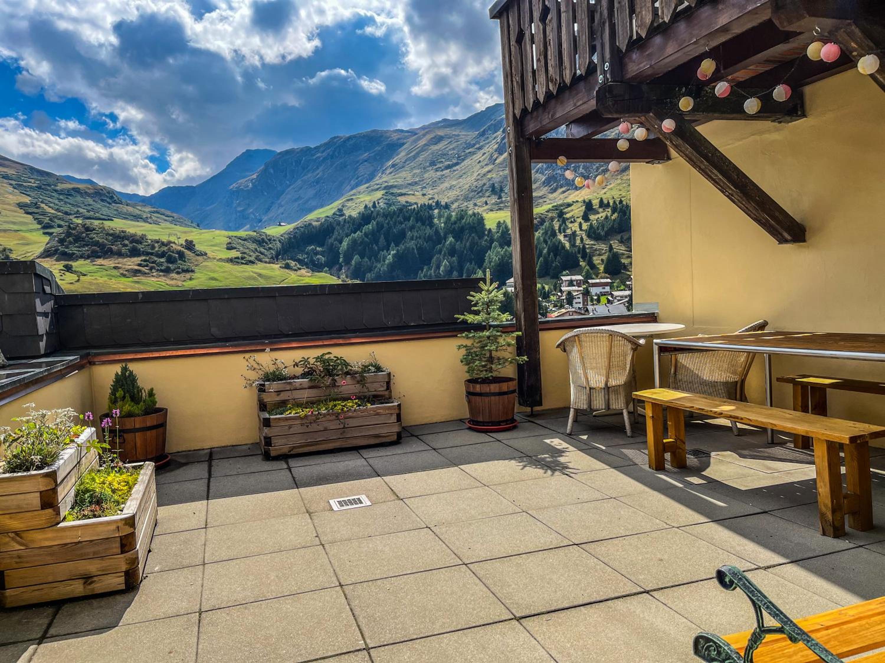 Ferienwohnung in den Bergen mit grosser Terrasse view 3