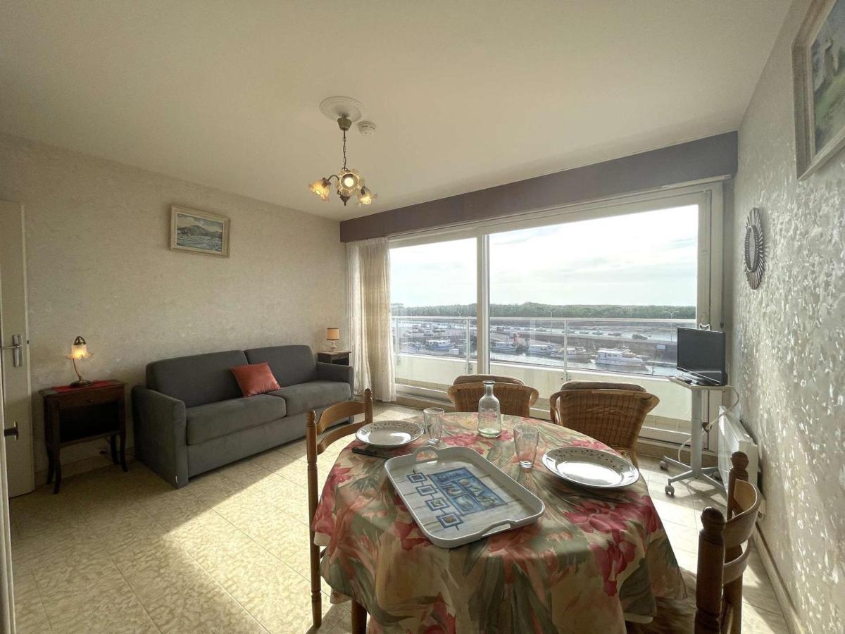 Appartement Saint-Gilles-Croix-de-Vie, 1 pièce, 2 personnes - FR-1-224-116 view 2