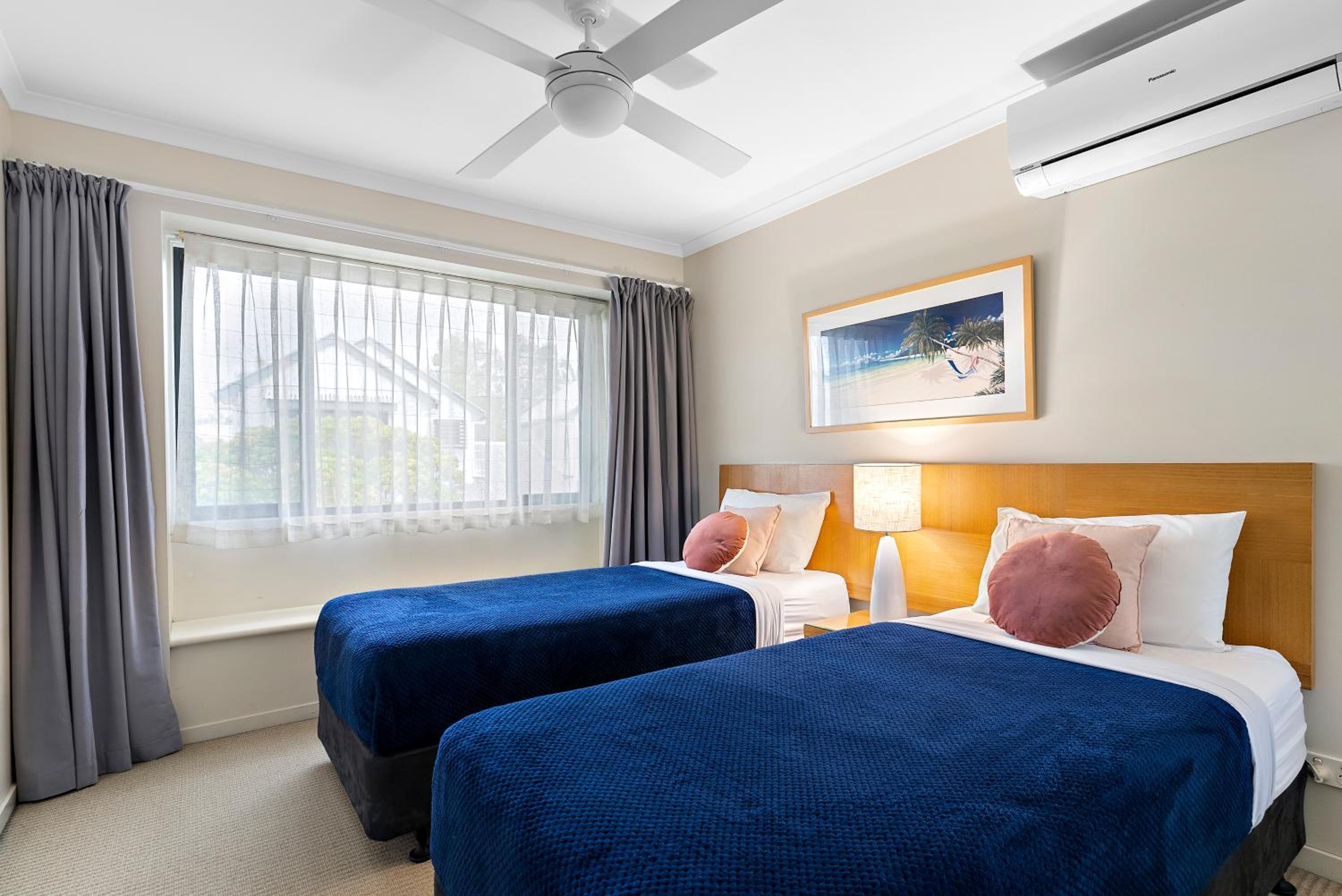 Tropical Retreat in 2 Bedroom Townhouse