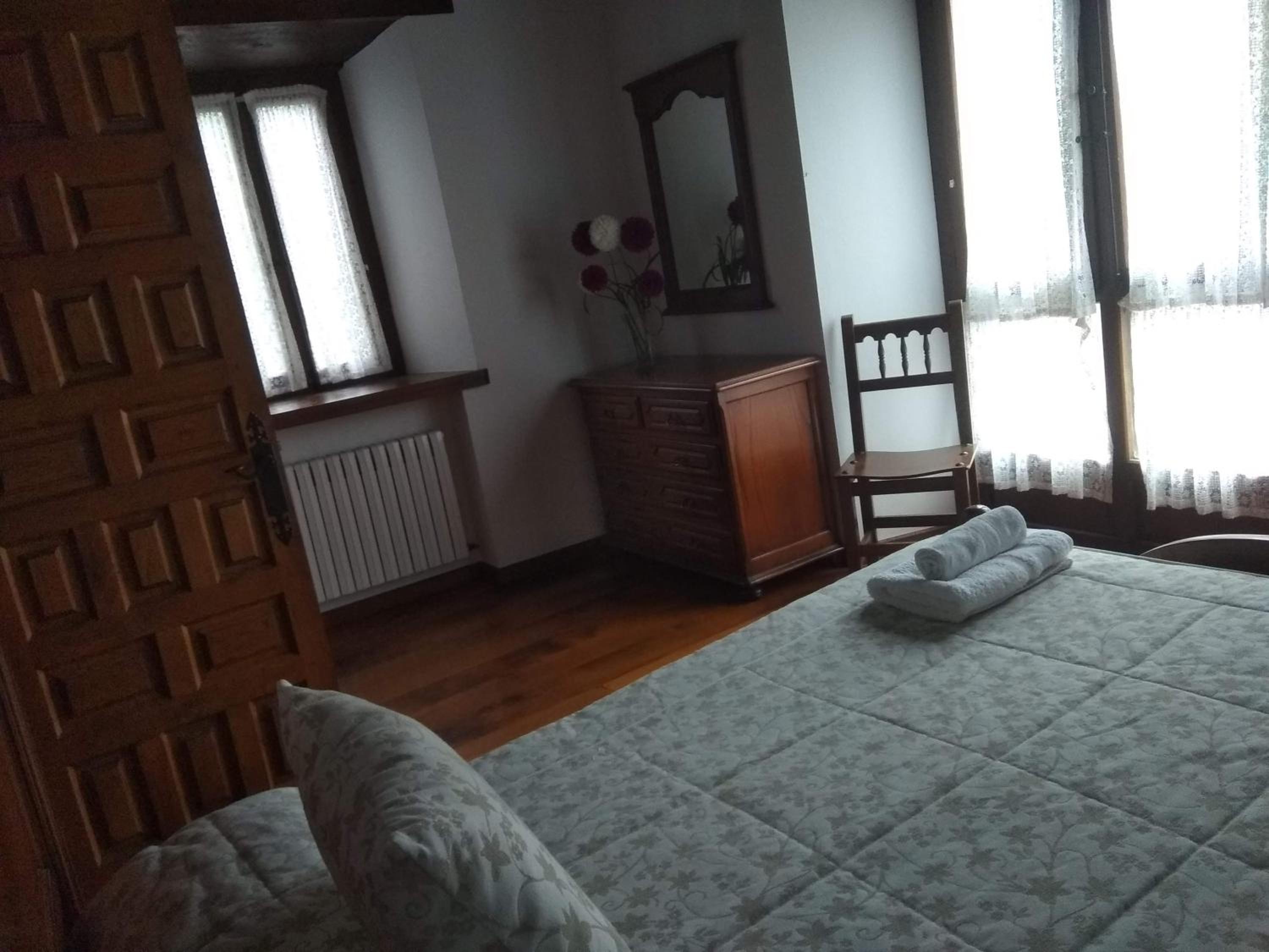 Casas Rurales y Apartamentos La Hornera
