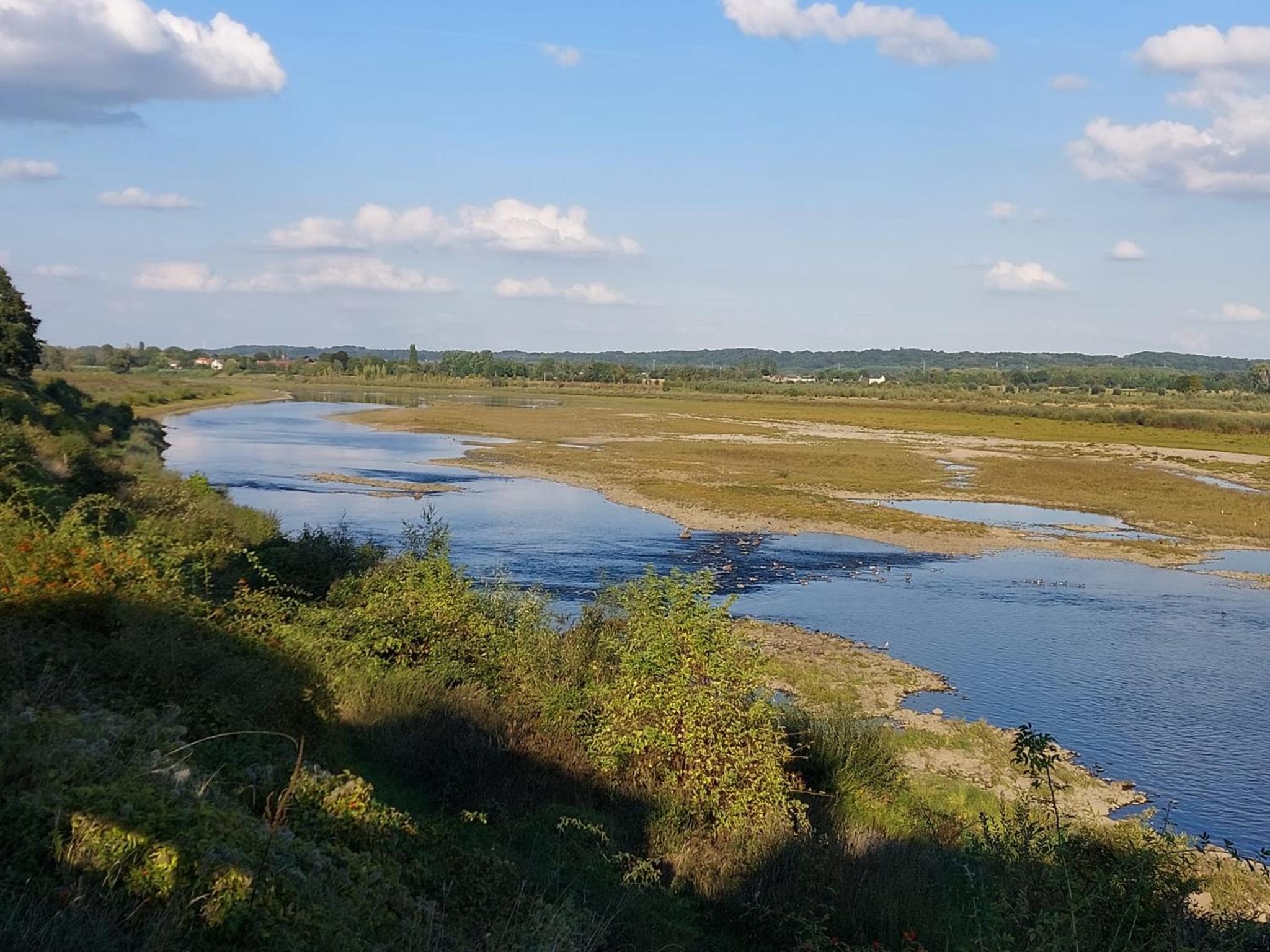 Entre Deux Eaux