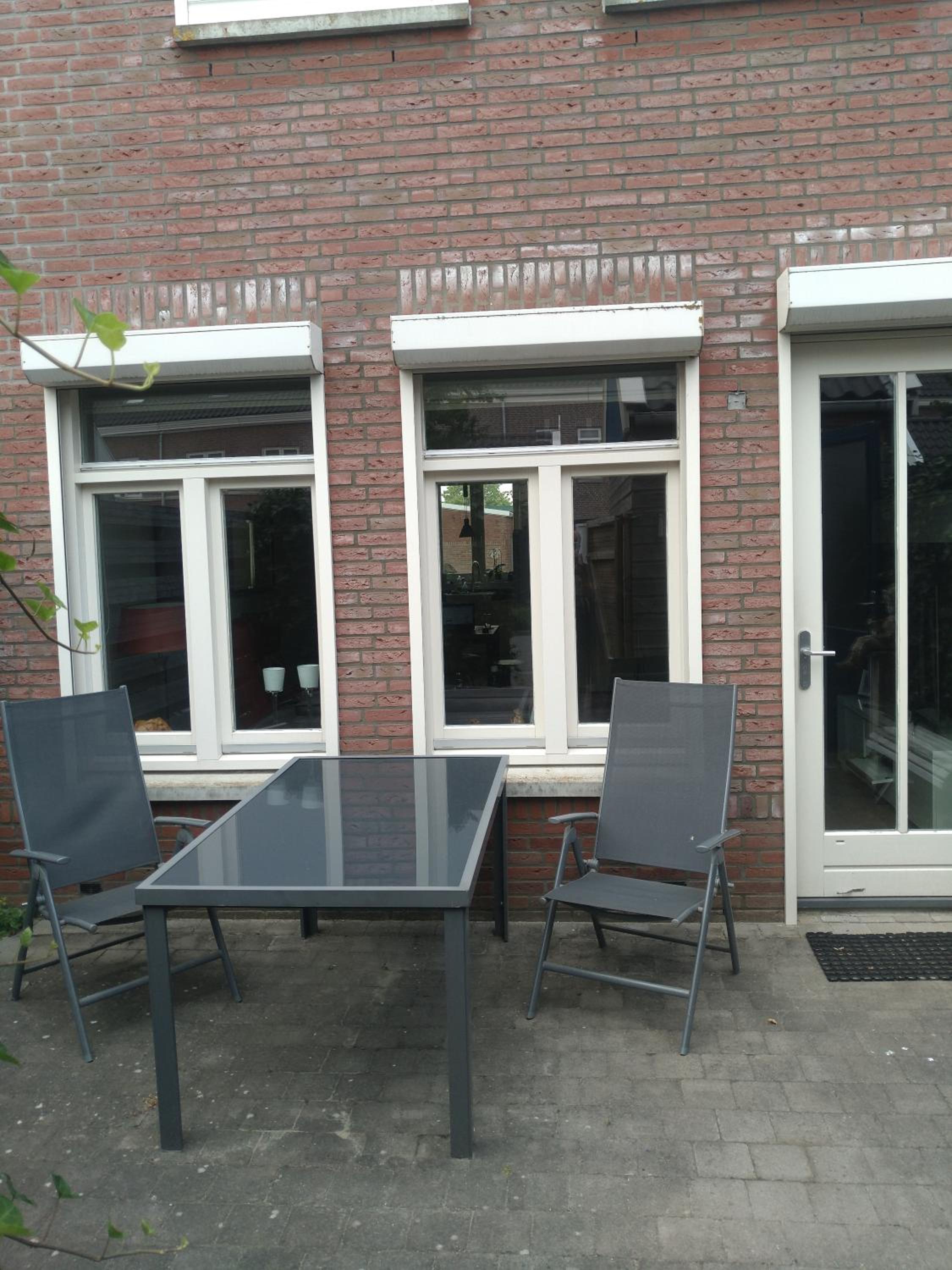 etage met slaap, en badkamer view 4