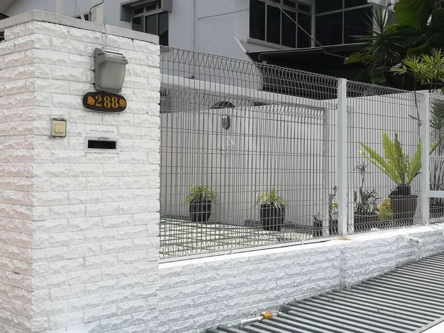 Jb City 5 Bedroom semi-d Near ksl,mid valley ,berjaya waterfront
