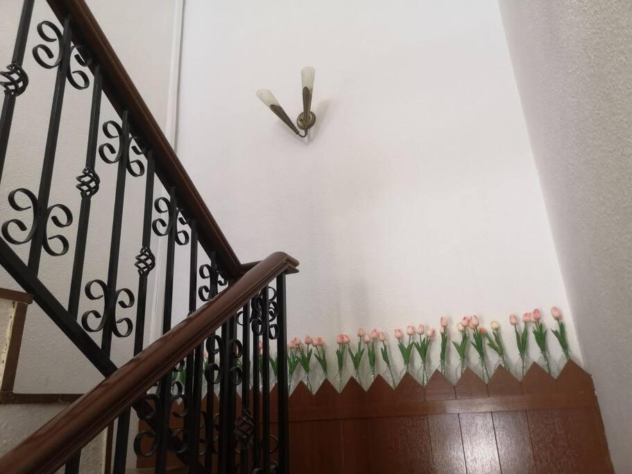 Jb City 5 Bedroom semi-d Near ksl,mid valley ,berjaya waterfront