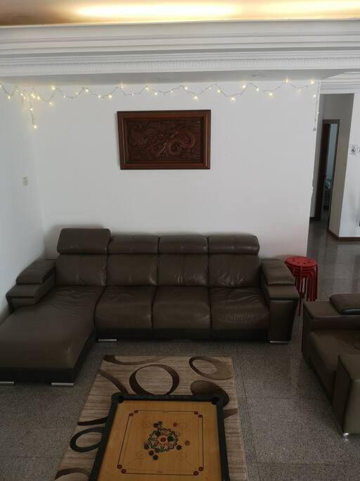 Jb City 5 Bedroom semi-d Near ksl,mid valley ,berjaya waterfront