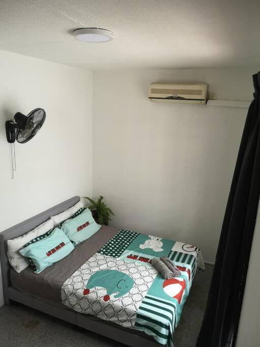 Jb City 5 Bedroom semi-d Near ksl,mid valley ,berjaya waterfront