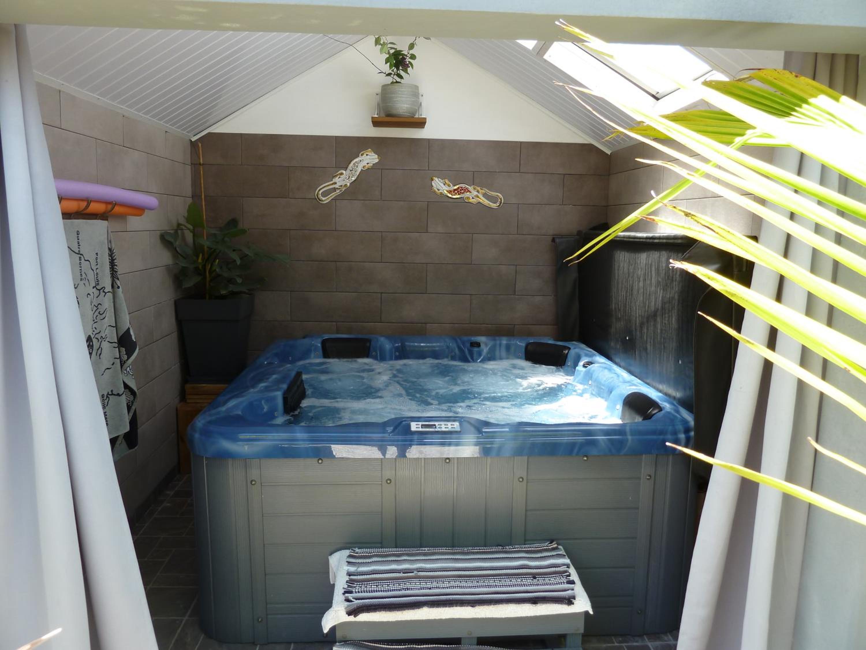 Photo 12