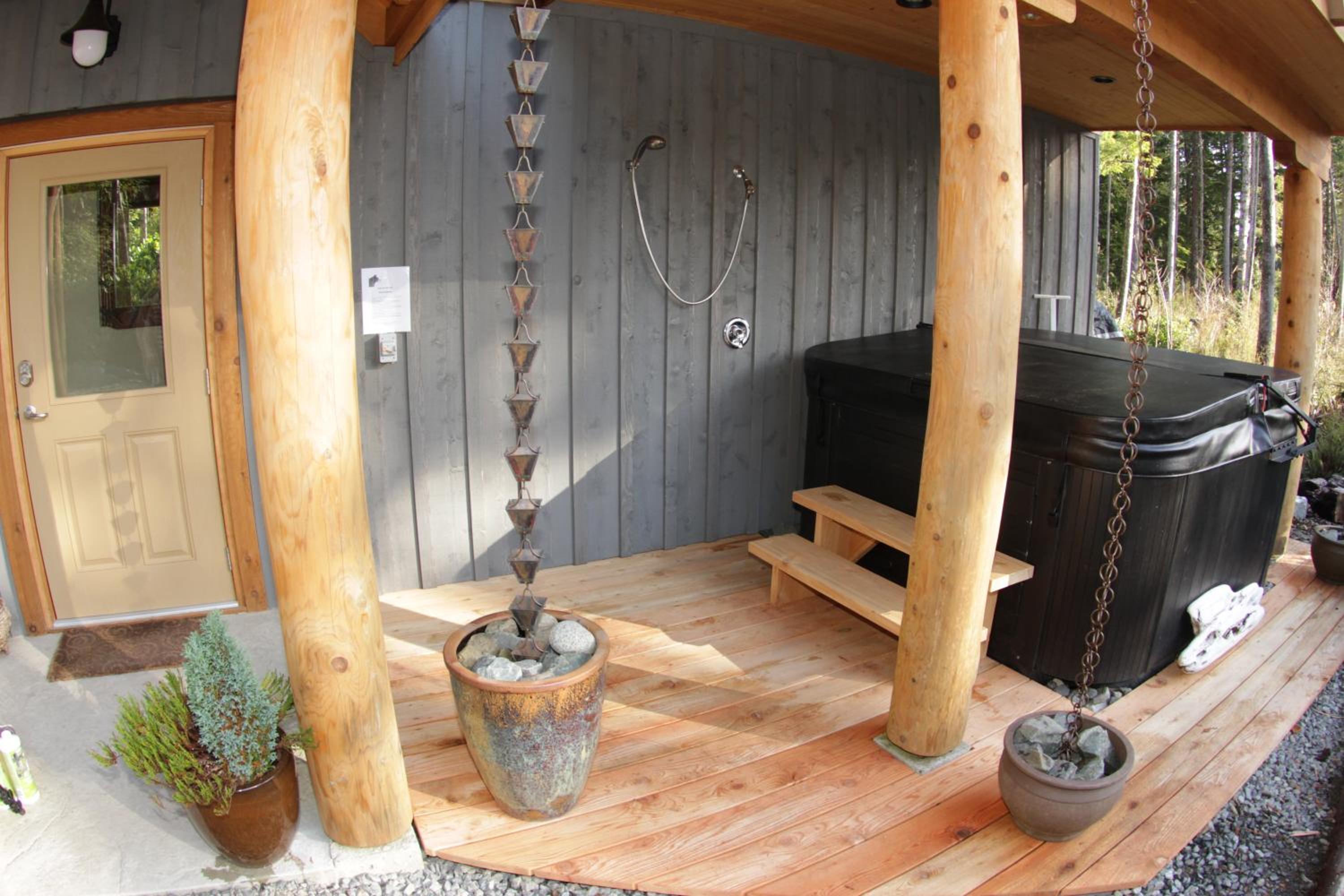 Tofino Vacations - Black Bear Guesthouse - Property Image 12