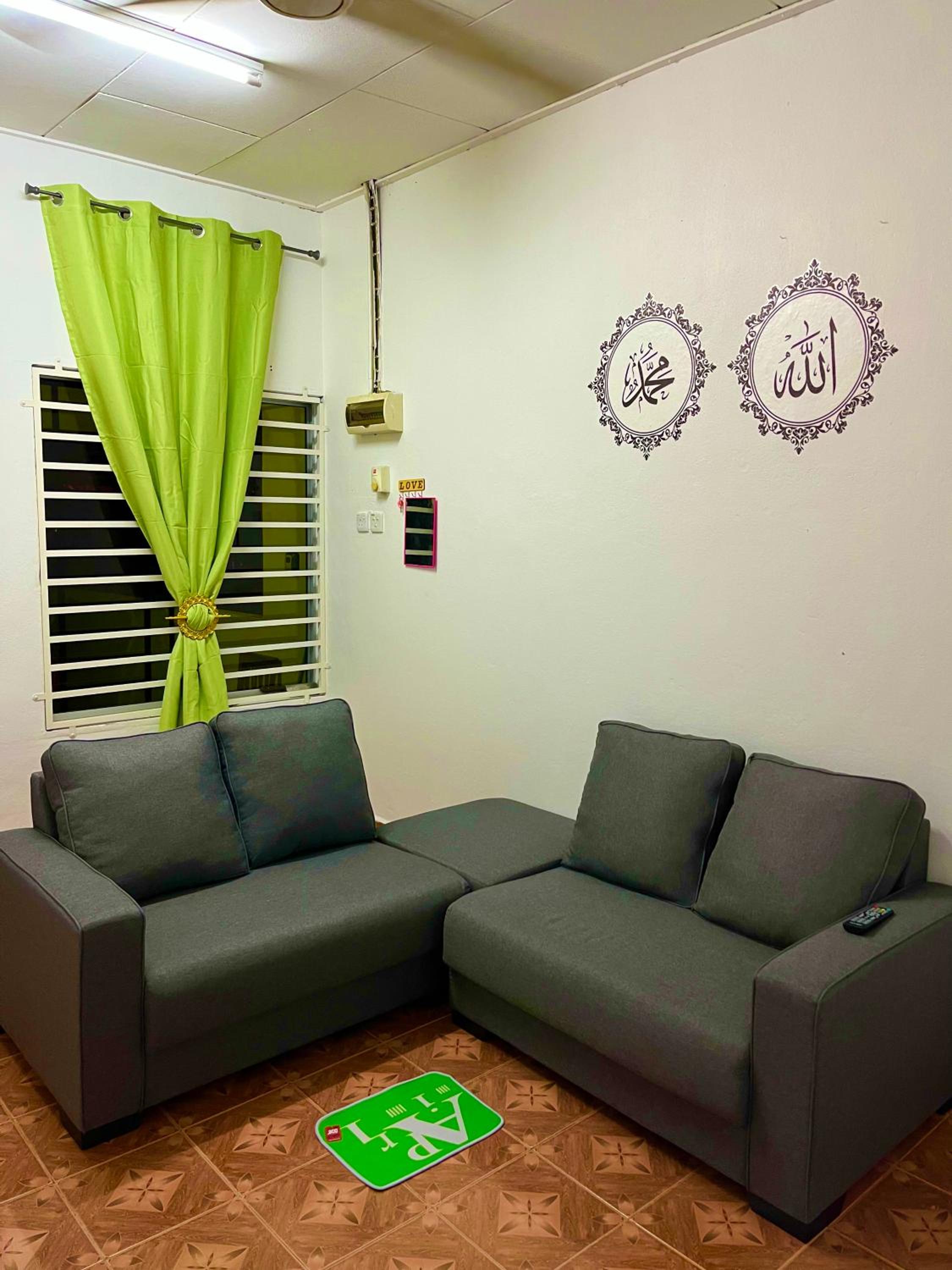 D'YELLOW HOMESTAY KANGAR PERLIS