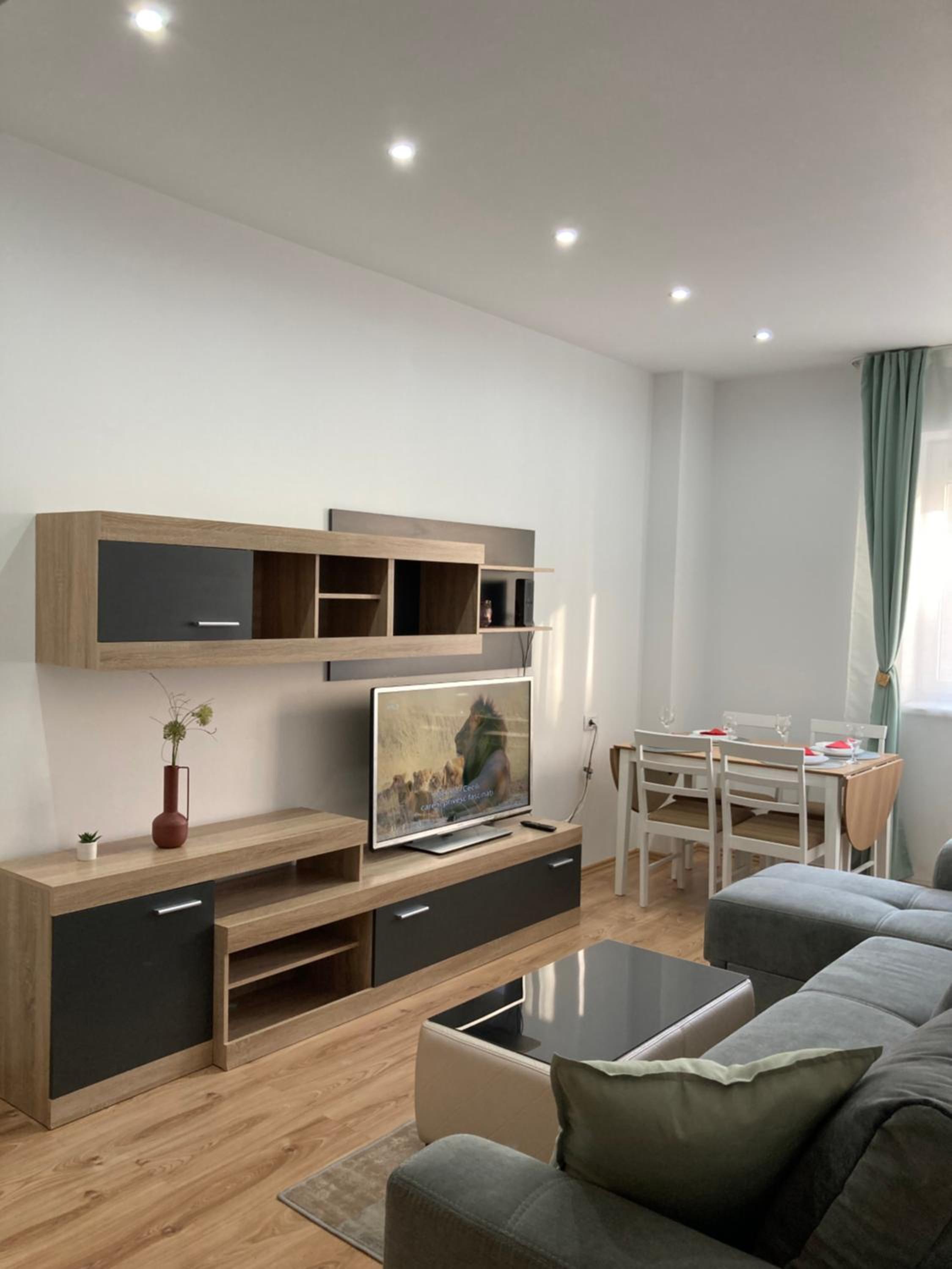 LAROKA HOUSE Rin Grand Residence Modern Apartment view 4